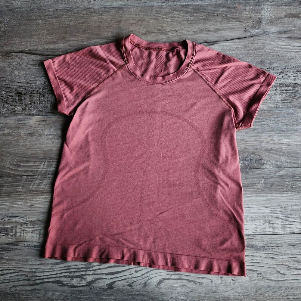 (10) Lululemon swiftly tech short sleeve top